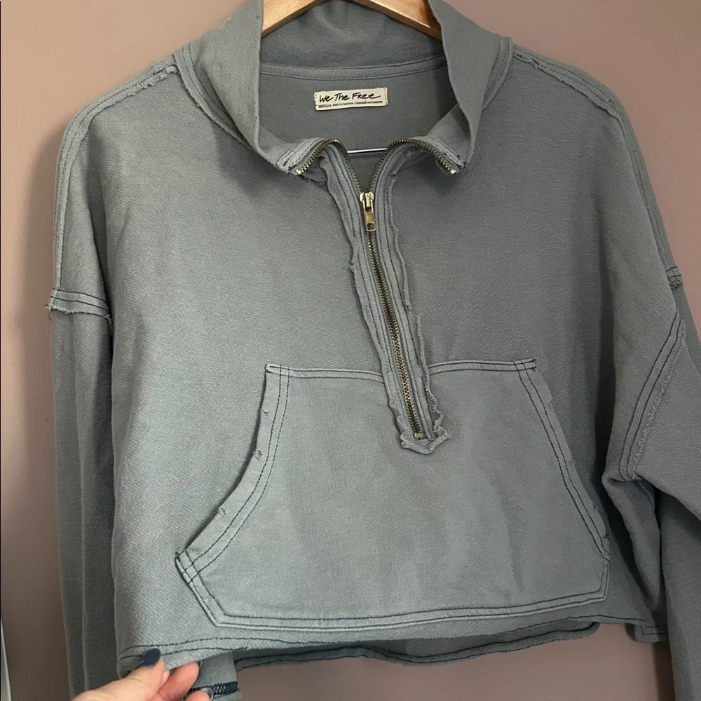 We the Free Cropped Half Zip Sweatshirt Frayed Trim Seams Cotton Size M